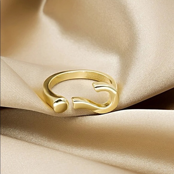 Fun & Trendy Gold Question Mark Adjustable Ring - Picture 3 of 4